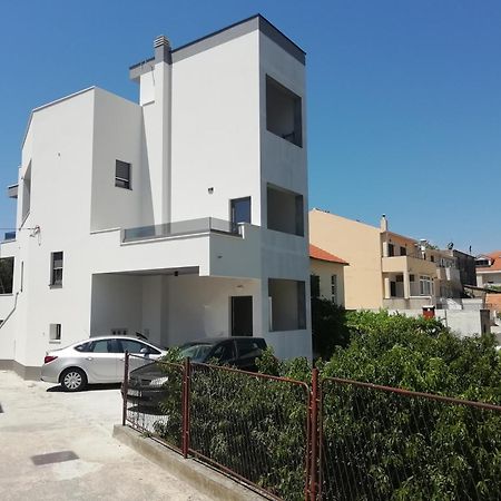 Apartman Zero Appartamento Dugi Rat Esterno foto